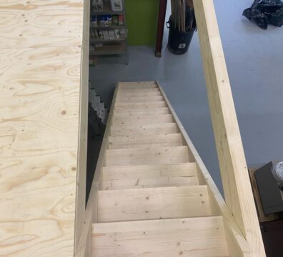 Opbouw_trap_loods-4